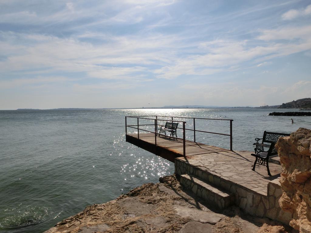 Panoramic Sea View Apartment Crown, Pools And Beach, Sveti Vlas Bagian luar foto